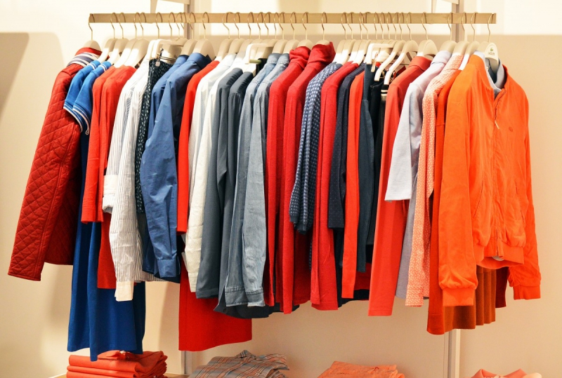 vente-FIGANIERES-min_store_clothes_clothing_line_fashion_retail_clothing_store_shop-633917